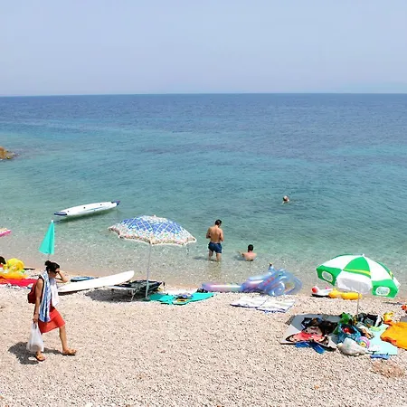 Zavala 553b Jelsa (Hvar)